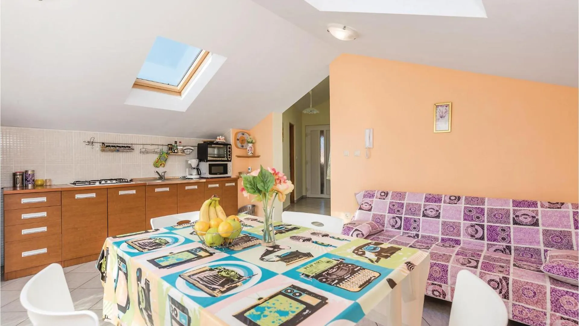 Amazing Apartment In Povljana With Jacuzzi