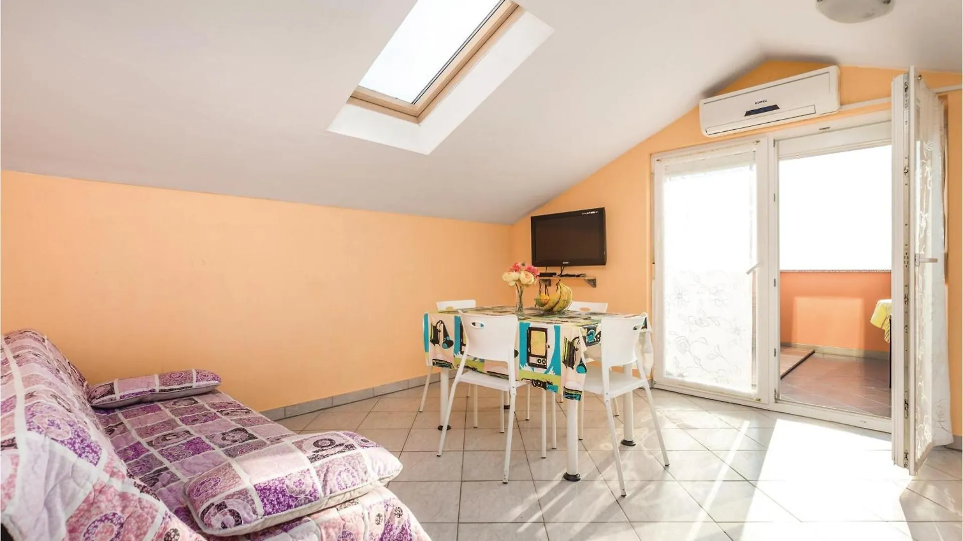 Amazing Apartment In Povljana With Jacuzzi Croatia